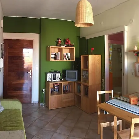 아파트 Erieta Sea View Apartment50m From The